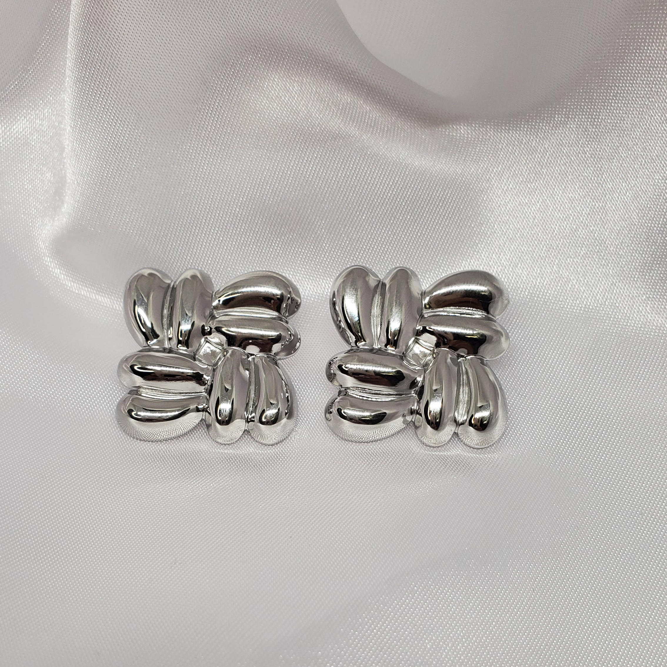 Vintage Chunky Earrings Gold and Silver for Women Female Fashion Accessory