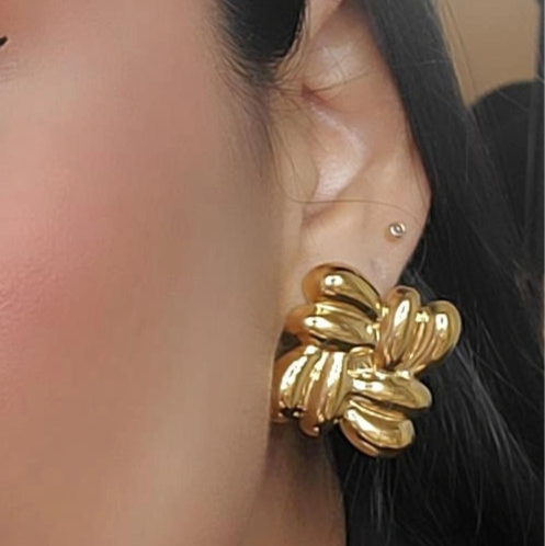 Vintage Chunky Earrings Gold and Silver for Women Female Fashion Accessory