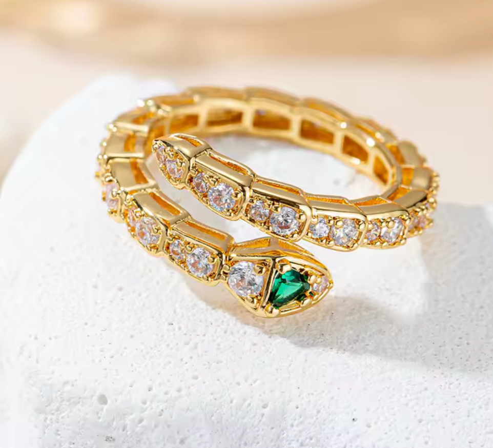 Zircon Sneak Ring
