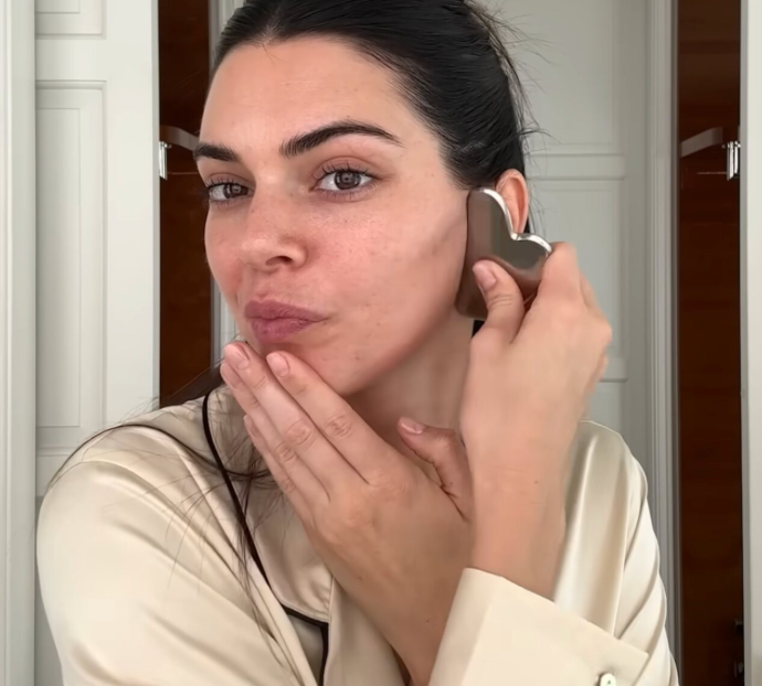 Stainless Steel Gua Sha Facial Tools Face Massager Tool - 1PC for Skin Care